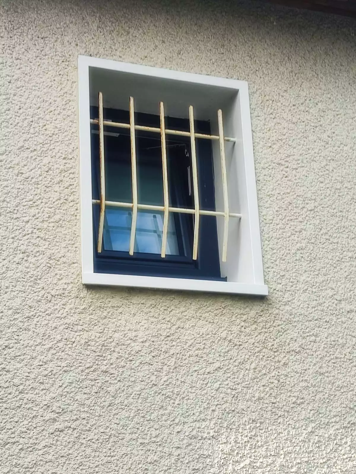 Installation portail coulissant motorisé, portillon, clôture aluminium - 005 - OUVERTIS - Neuilly-Plaisance